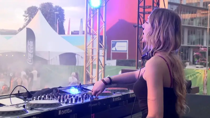 Betalende editie van Sweet City Festival blijft in de smaak vallen: "Jammer dat het betalend is, maar de muziek is top!"