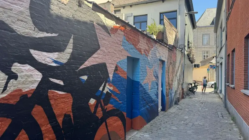 Jasper Stuyven huldigt eigen muurschildering in en gaat naar de Tour:" Zie wel enkele kansen voor mezelf"