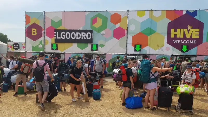 LIVEBLOG Rock Werchter: Camping The Hive twee uur vroeger open door hitte