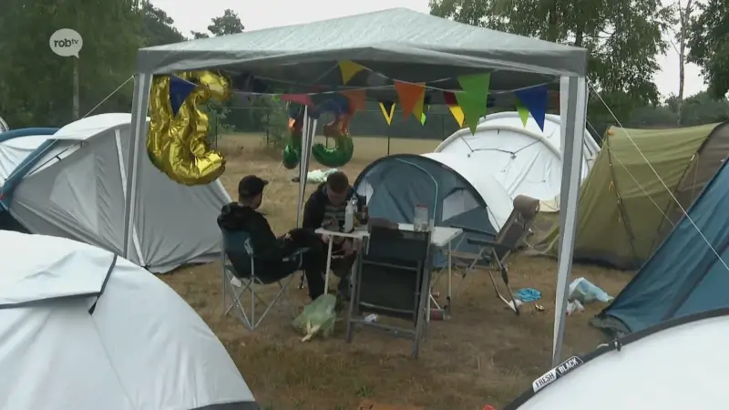 Duizenden festivalgangers gaan naar huis na vier dagen Rock Werchter: "We wachten tot de regen voorbij is"