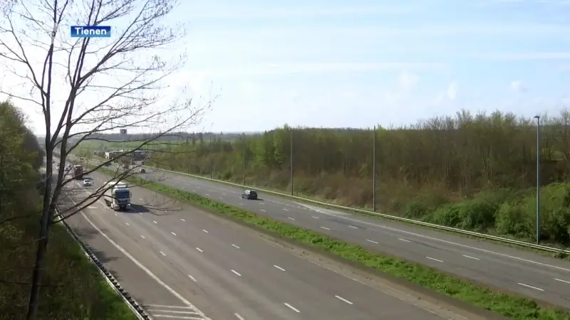 Wegdek E40 in Goetsenhoven krijgt volgend jaar nieuwe asfaltlaag