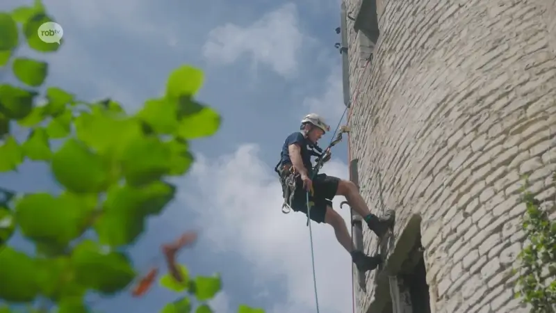 Tot in de kleinste hoekjes: Op stap met de monumentenwachten