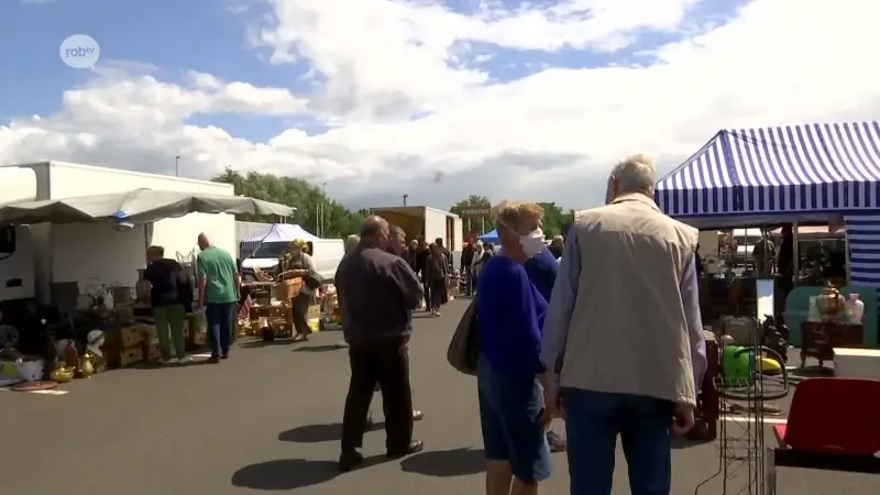 Wekelijkse rommelmarkt op Gouden Kruispunt in Tielt-Winge verhuist vanaf september naar parking van Brabanthal in Haasrode