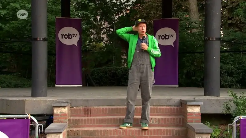Joost Van Hyfte opent ROBtv Vertellingen in Aarschot: "Top! Ik kijk al uit naar volgende week!"