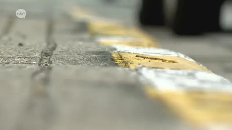 Slordige wegmarkeringen zorgen voor commotie in Herent: "Dit is knuffelwerk"