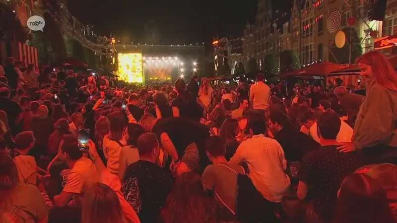 Beleuvenissen zonder grote incidenten verlopen: Leuvense politie betrapt 15 wildplassers, boete voor 140 foutparkeerders