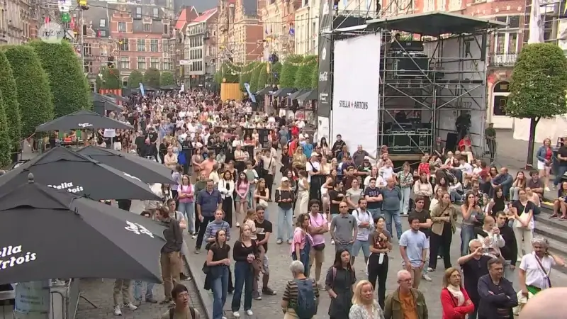 25.000 bezoekers voor laatste Beleuvenissen, met Yevgueni, Kraantje Pappie en Compact Disk Dummies