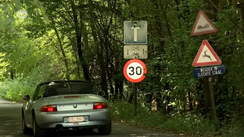 Meer dan een jaar na plaatsing werkt slagboom om sluipverkeer uit Vlaktedreef in Tervuren te weren nog altijd niet: "Die gaat werken, nog een beetje geduld"