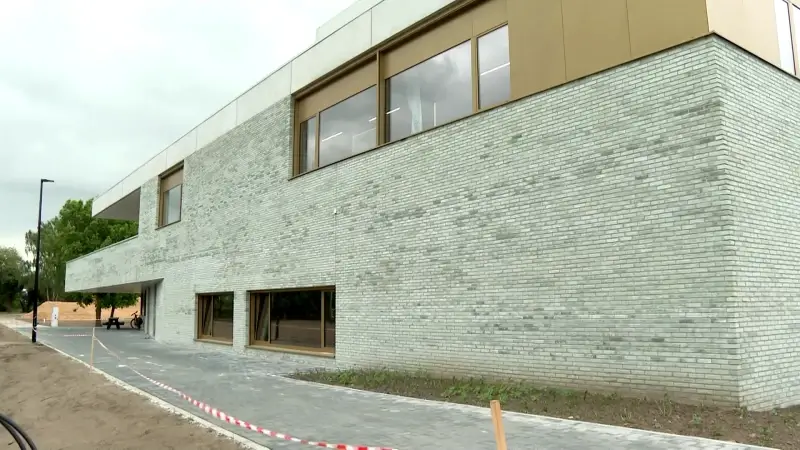Gemeente Tremelo bouwde gloednieuw sportcomplex voor 10 miljoen euro, maar het staat al maanden leeg: "Handelen nog enkele technische formaliteiten af"