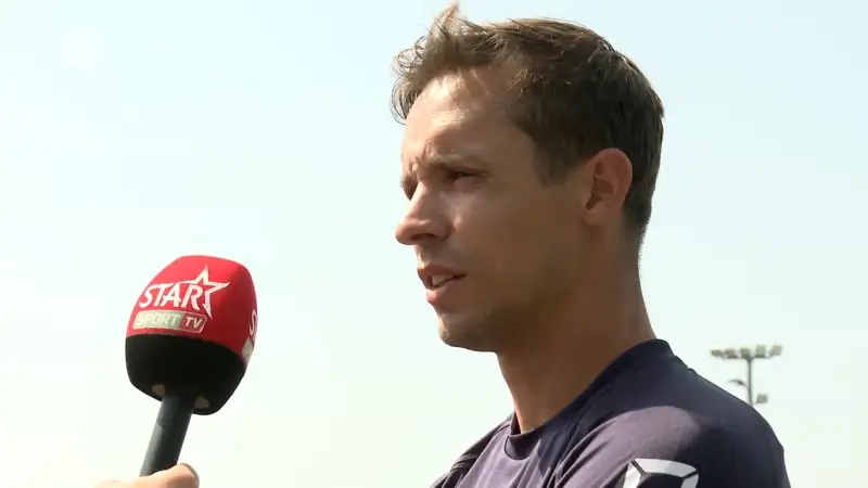 Mathieu Maertens opnieuw out, trainer David Hubert (OH Leuven) kijkt uit naar opnieuw pittig duel tegen Racing Genk: "Heb voorbije weken veel geleerd over mijn groep"