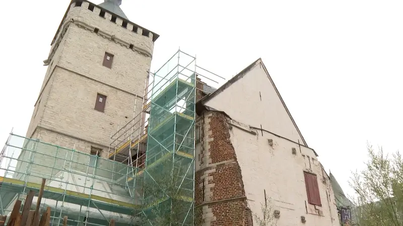 Werfbezoek aan kasteel van Horst lokt heel wat kijklustigen: "Heel interessant om te zien"