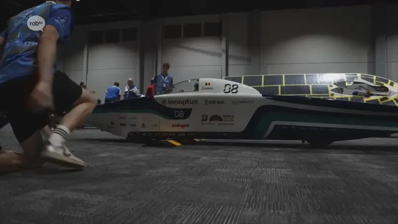 Zonnewagen van Innoptus Solar Team van KU Leuven slaagt voor technische keuring voor WK zonnewagenracen