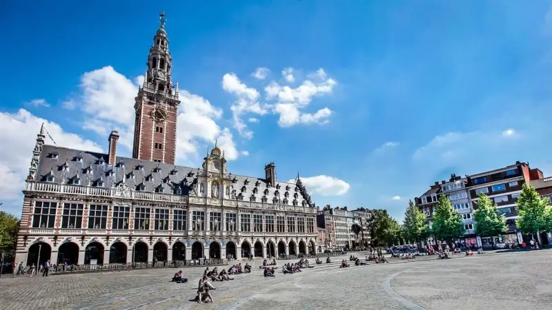 Leuvense geneeskundestudent veroordeeld voor verkrachting mag opleiding tot gynaecoloog niet verderzetten aan KU Leuven