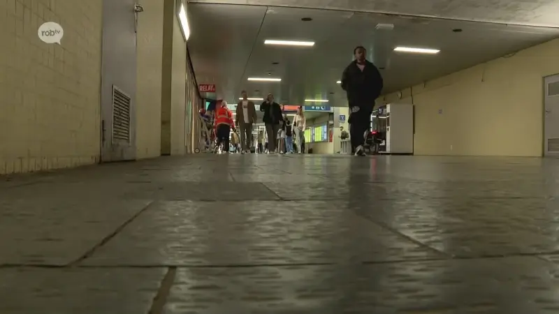 Man van 18 aangehouden na diefstal van ketting en gsm in Leuven, handlanger van 14 verschijnt voor jeugdrechter