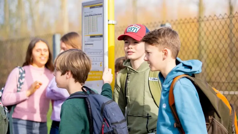 De Lijn vraagt om traject naar school voor 1 september te controleren: "Vermijd verrassingen op eerste schooldag"