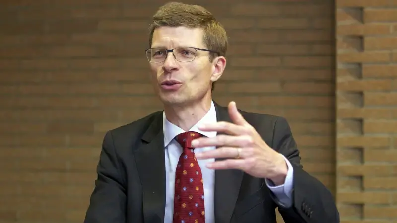 KU Leuven-professor Jan Eggermont trekt zich terug als voorzitter van de examencommissie na fraude met toelatingsexamen Geneeskunde