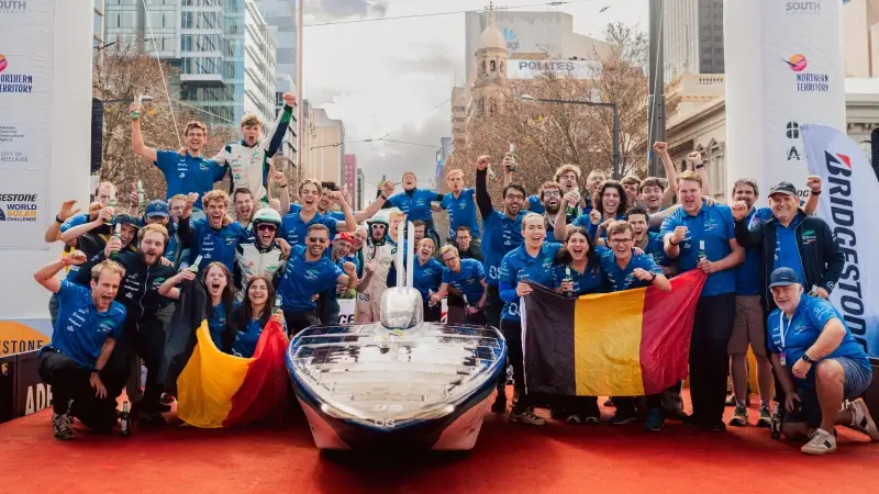 Solar Team van KU Leuven pakt brons op WK voor zonnewagens in Australië