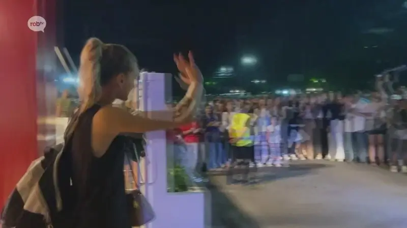 Britt Herbots scheert hoge toppen met Yellow Tigers op WK in Thailand: "Toen op zee storm uitbrak schrokken we toch even"