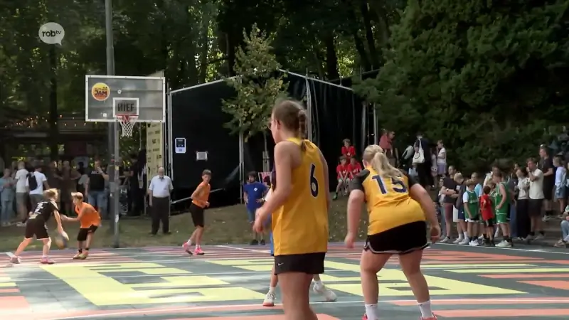 De 13de editie van Summer Jam zet verschillende straatsporten en de straatcultuur in de kijker: "We willen dat eigenlijk doordragen naar de andere generaties. Dat dat kan blijven bestaan."