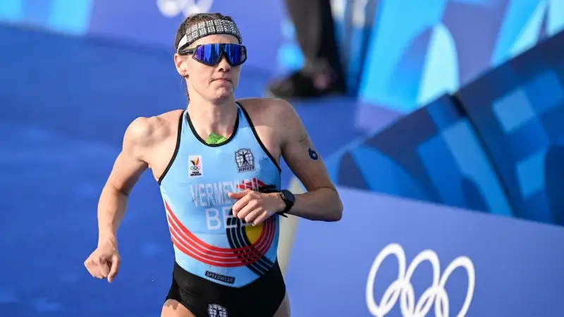Tweede Europese titel in iets meer dan een maand tijd: Jolien Vermeylen pakt nu ook goud op Olympische afstand