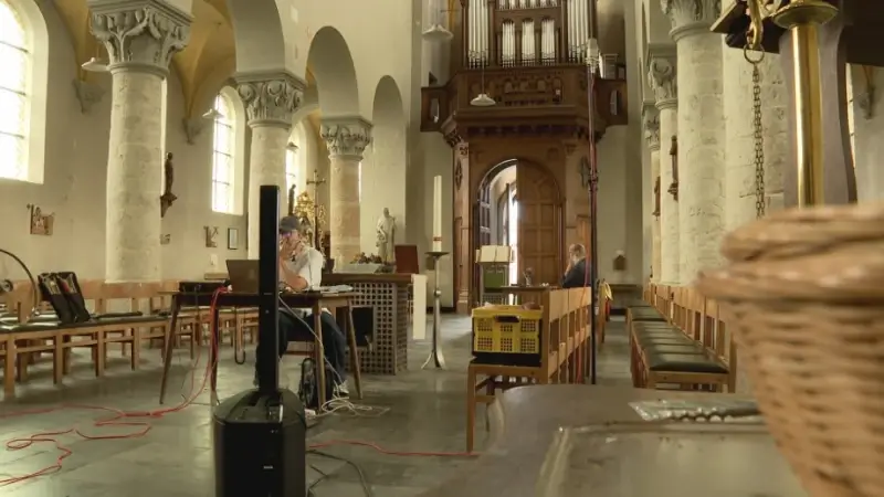Josse De Pauw en Eric Thielemans maken kunstproject in en over kerk Neerijse: "Wat is hier aanwezig van geluid voor we zelf iets doen?"