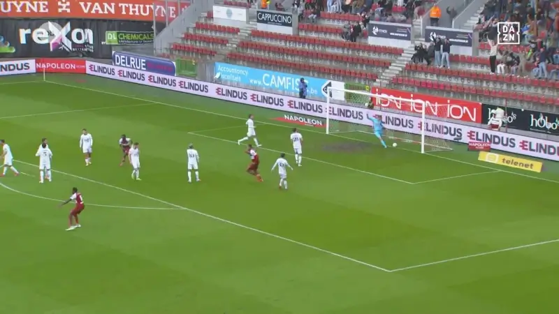 "Niet goed genoeg in duel, match verloren in eerste helft": OH Leuven (doel)puntenloos tegen Zulte-Waregem (2-0)