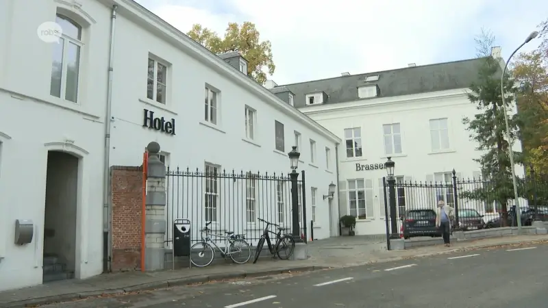 Hoofdafbeelding voor artikel Nieuw hotel "De Bank" geopend…