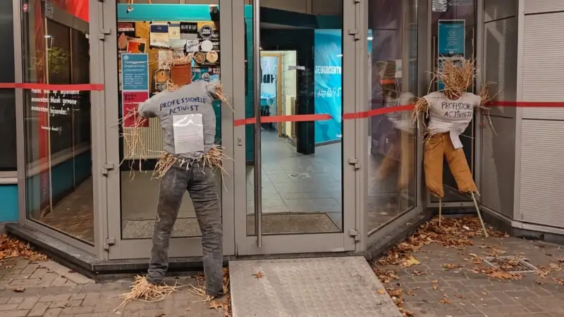 Hoofdafbeelding voor artikel Anonieme activisten 'De stromannen…