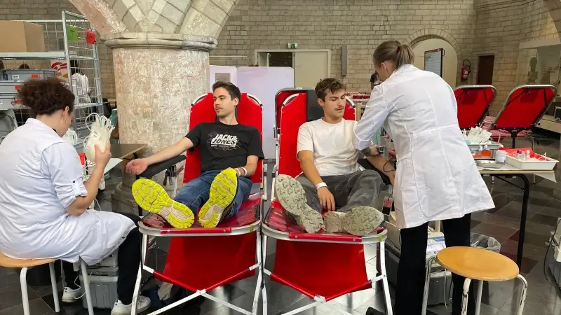 Bloedserieusweek in Leuven gestart: "Elke donatie is drie levens waard, dus er zijn al 7500 levens gered"