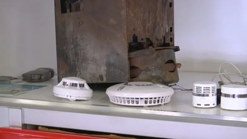 Brandweer waarschuwt om elektrische fietsen of batterijen altijd op een geschikte plaats te zetten