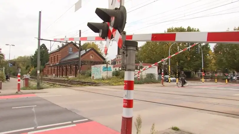 Opnieuw 17 mensen negeren rood licht aan spooroverweg in Heverlee tijdens controleactie