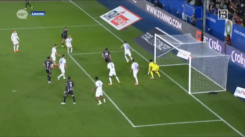 OH Leuven kan niet stunten tegen Club Brugge en ligt uit de beker, late penalty zindert na: "Moet hij zijn handen eraf snijden als hij tackelt?"