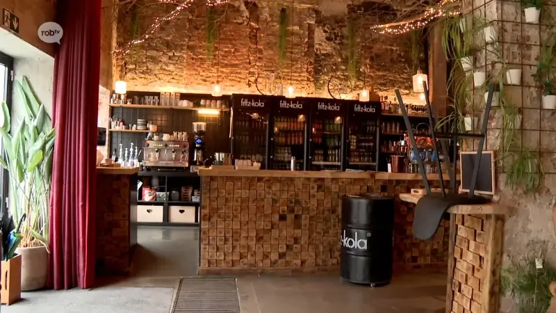 Café Wilma in Tienen krijgt factuur van 15.000 euro door waterlek: "Moeten noodgedwongen sluiten"