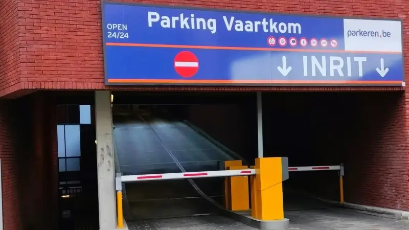 Alleen nog betalend parkeren in parking Vaartkom: "Uurtje gratis wordt twee euro per uur, 4u gratis in het weekend verdwijnt"