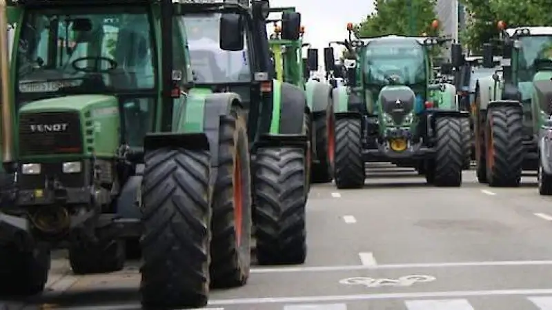 Boerenbetoging in Brussel zorgde vanmorgen voor hinder op E40: "Ernstige vertragingen"