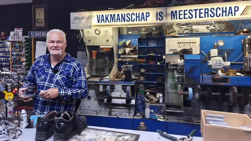 Laatste schoenmaker van Herent verdwijnt na 35 jaar: "Nog maximaal 250 schoenmakers in ons land, dat zegt genoeg hé"