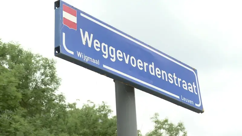 Auto vernield na brand in garagebox in Weggevoerdenstraat in Wilsele