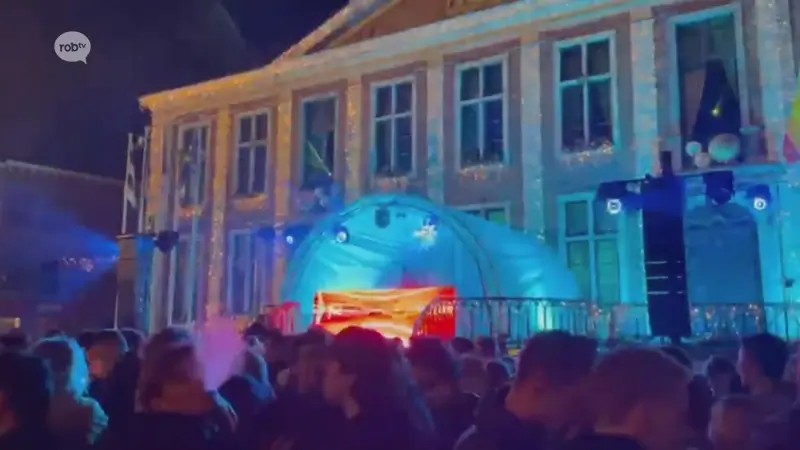 Heel de regio viert oudejaarsnacht: Diest feest op de Grote Markt, in Glabbeek in De Bunker