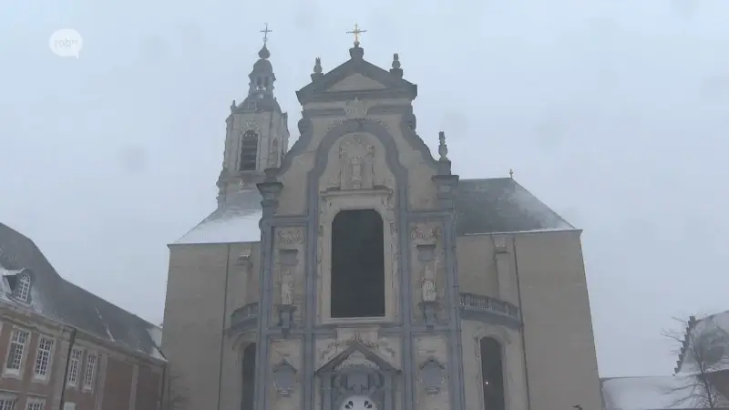 Sneewbui levert prachtige beelden op aan abdij van Averbode