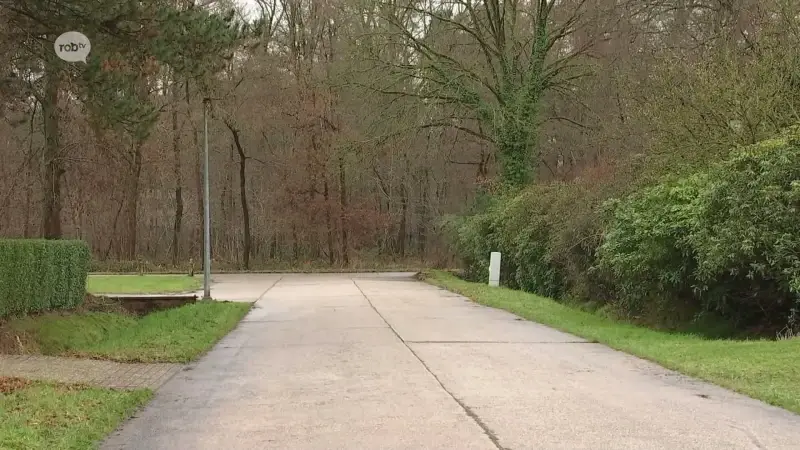 Auto met drie inzittenden crasht in Tremelo na wilde achtervolging: "In de auto zijn drugs en een vuurwapen aangetroffen"