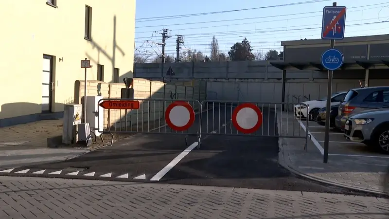 Fietssnelweg in Kortenberg nog altijd niet heropend, gemeente plaatst komende weken nieuwe afscheiding met spoorweg