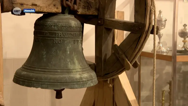 18e eeuwse klok pronkt in de kerk van Tildonk: "Gevonden in de kolenkelder van het Ursulinenklooster"