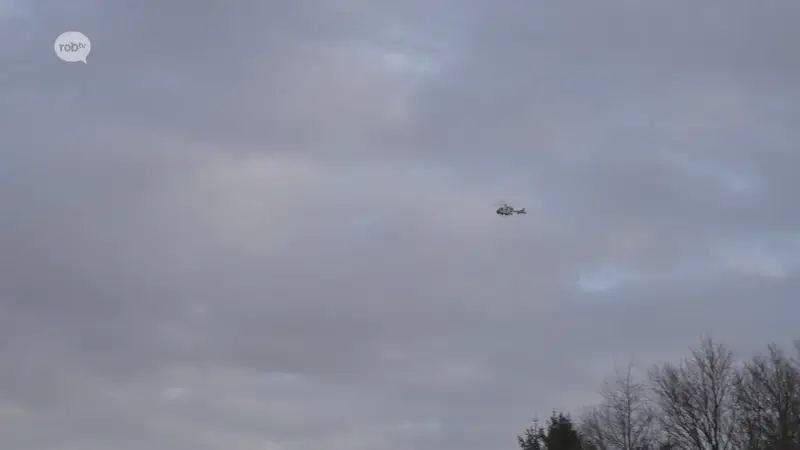 Zoektocht van ruim twee uur met helikopter in Korbeek-Lo levert niets op: buurtbewoners merken twee verdachte personen op
