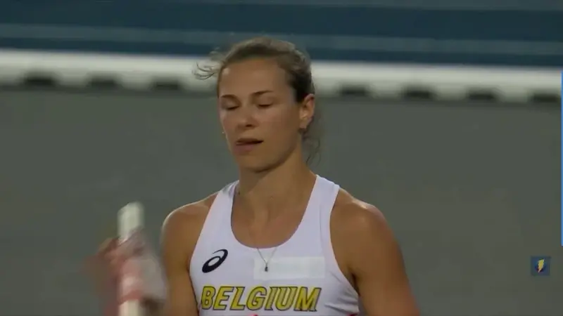 Elien Vekemans moet start van indoor seizoen uitstellen door blessure