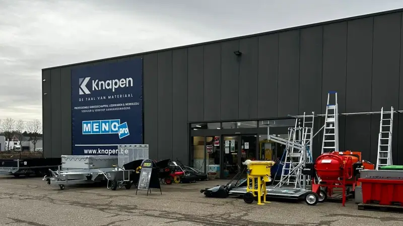 Inbrekers schakelen elektriciteit in hele straat uit en dringen binnen bij bouwbedrijf Knapen in Assent