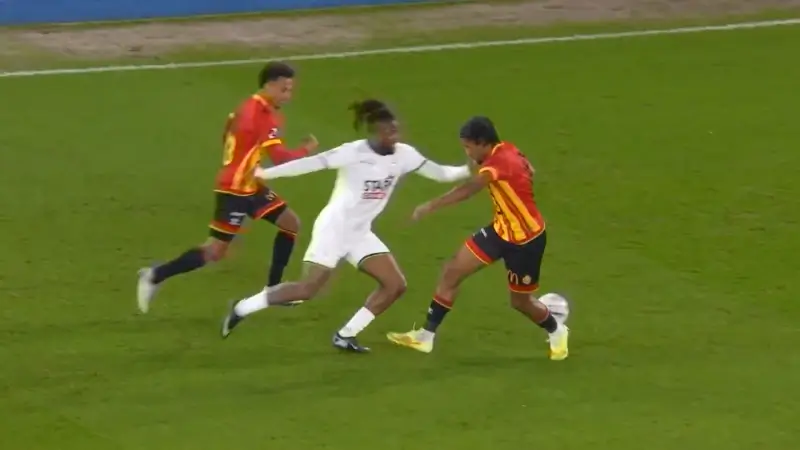 OH Leuven geeft dubbele voorsprong uit handen tegen KV Mechelen (2-2): "Ik ben boos"