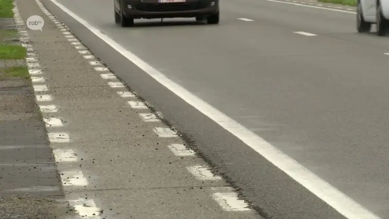 Verdwijnen moordstrookjes op Liersesteenweg in Begijnendijk? Verbindingsweg wordt op termijn heringericht 