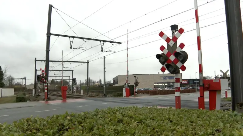 Verkeershinder in Aarschot door werken aan spoorwegovergang