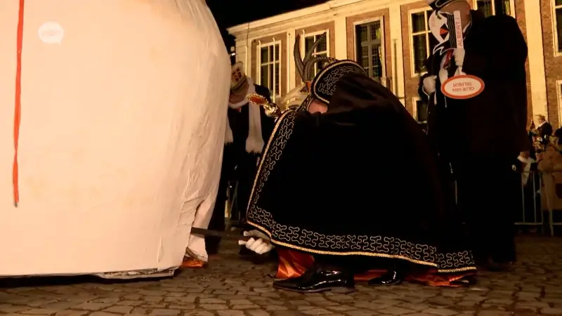 Met popverbranding neemt Diest afscheid van koude winter: "Het carnavalseizoen is begonnen"