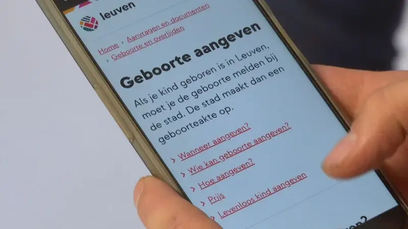 4 op de 5 geboorteaangiften in Leuven gebeuren digitaal, 9 op de 10 kinderen krijgen achternaam van vader